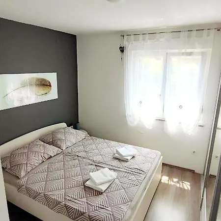 Apartmán Jan 2+2 With Balcony