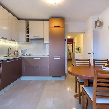 Apartman Jan 2+2 With Balcony *