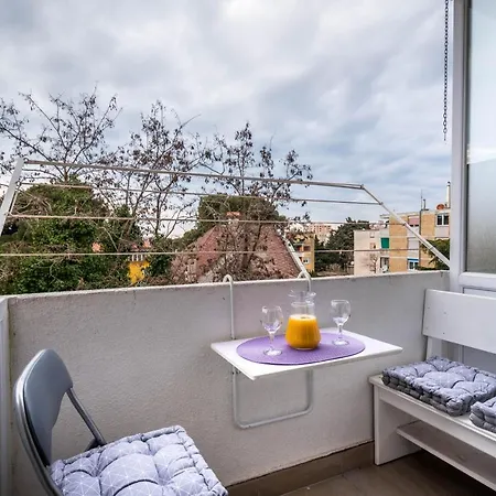 Jan 2+2 With Balcony *
